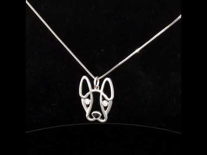 Rotating video showing the jewelry item