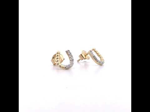 Rotating video showing the jewelry item