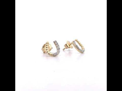 Rotating video showing the jewelry item