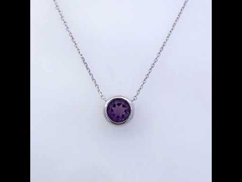 Rotating video showing the jewelry item