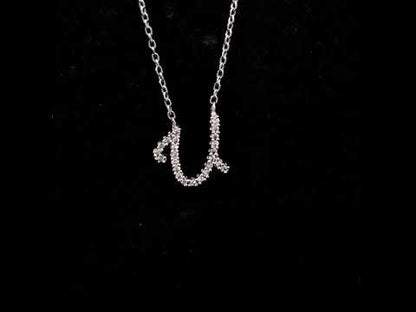 Rotating video showing the jewelry item