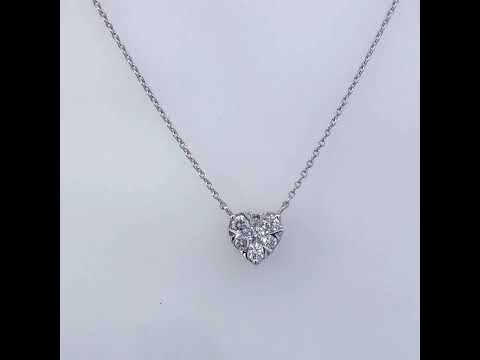 Rotating video showing the jewelry item