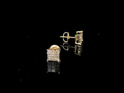 Rotating video showing the jewelry item