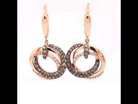 Rotating video showing the jewelry item