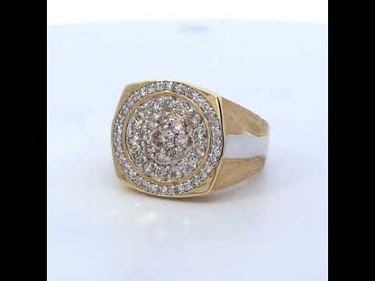 Rotating video showing the jewelry item