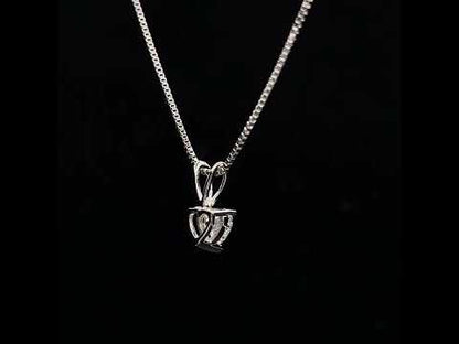 Rotating video showing the jewelry item