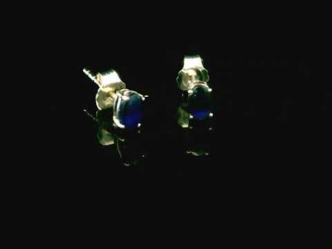 Rotating video showing the jewelry item