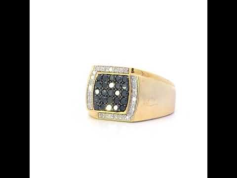 Rotating video showing the jewelry item