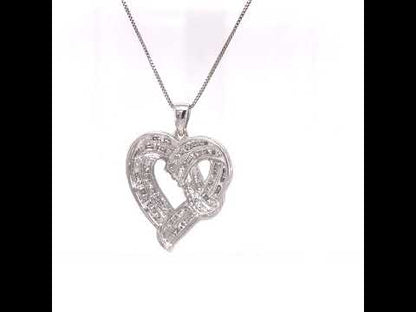 Rotating video showing the jewelry item