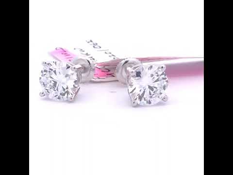 Rotating video showing the jewelry item