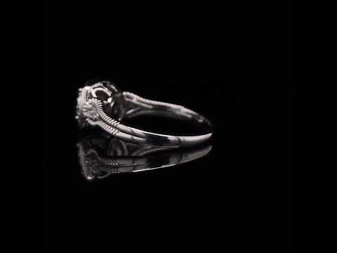 Rotating video showing the jewelry item