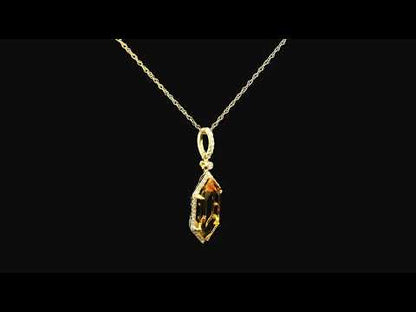Rotating video showing the jewelry item