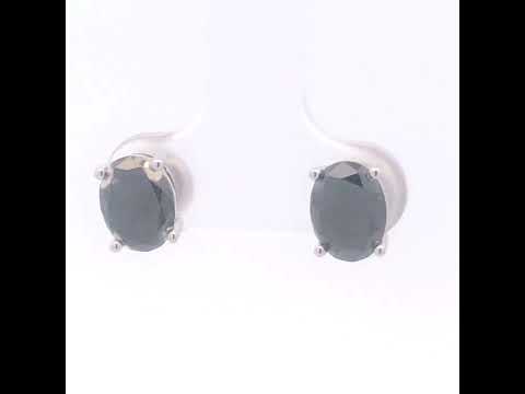 Rotating video showing the jewelry item