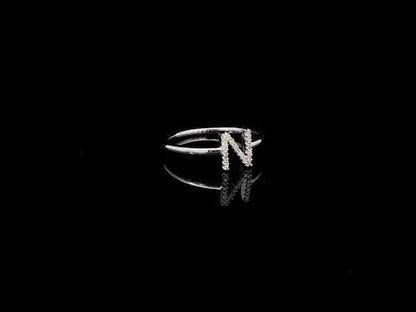 Rotating video showing the jewelry item