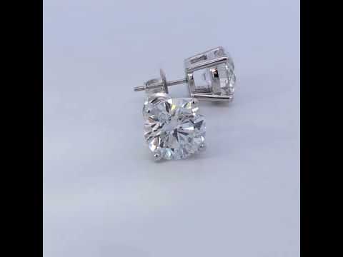 Rotating video showing the jewelry item