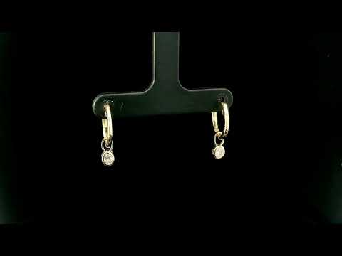 Rotating video showing the jewelry item