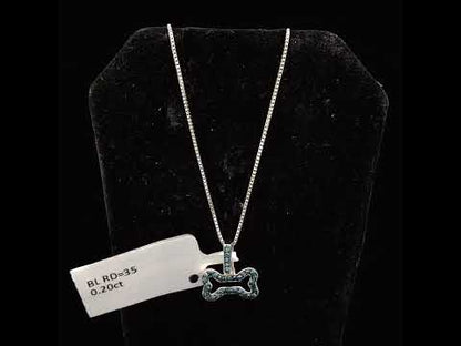 Rotating video showing the jewelry item