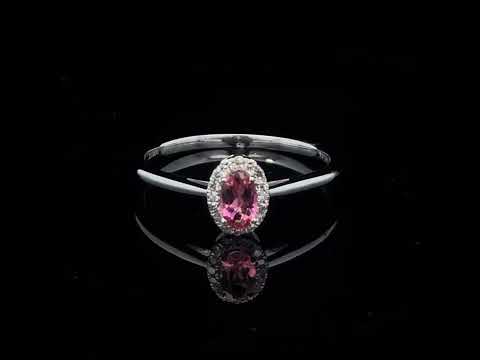 Rotating video showing the jewelry item