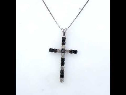 Rotating video showing the jewelry item