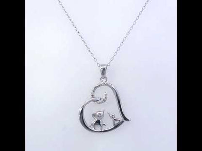 Rotating video showing the jewelry item