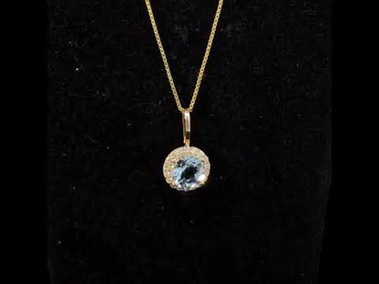 Rotating video showing the jewelry item