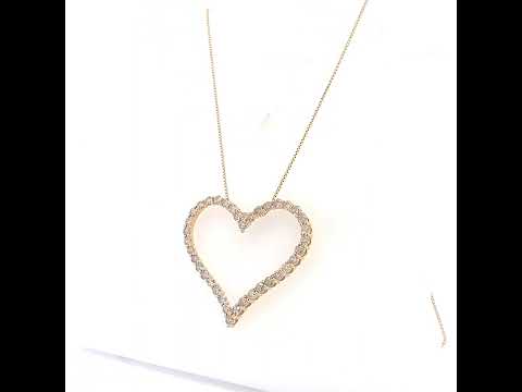 Rotating video showing the jewelry item