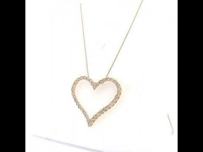 Rotating video showing the jewelry item