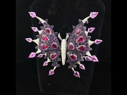 Rotating video showing the jewelry item