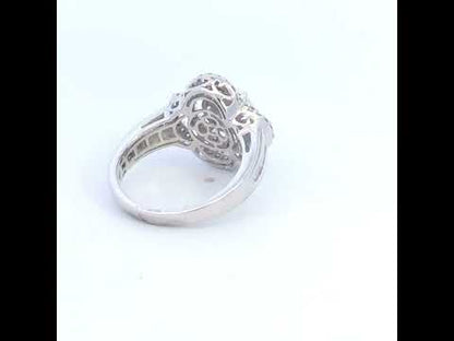 Rotating video showing the jewelry item