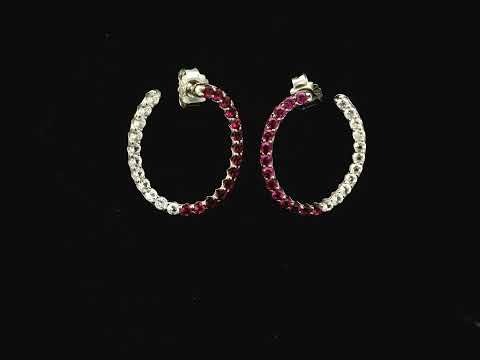 Rotating video showing the jewelry item