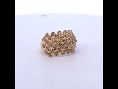 Rotating video showing the jewelry item