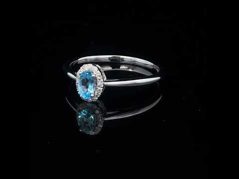 Rotating video showing the jewelry item