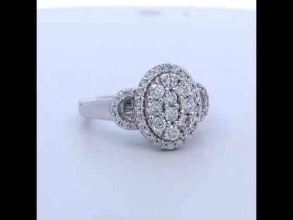 Rotating video showing the jewelry item