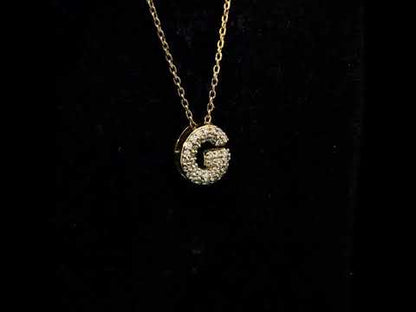 Rotating video showing the jewelry item