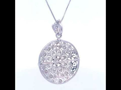 Rotating video showing the jewelry item