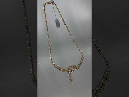 Rotating video showing the jewelry item