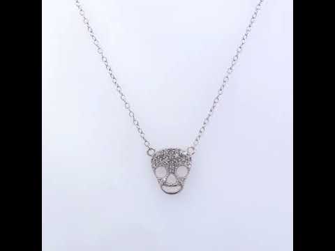 Rotating video showing the jewelry item