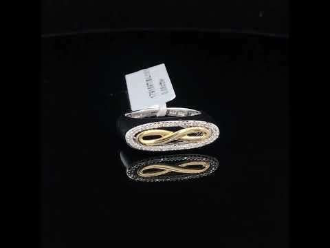 Rotating video showing the jewelry item