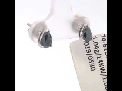 Rotating video showing the jewelry item