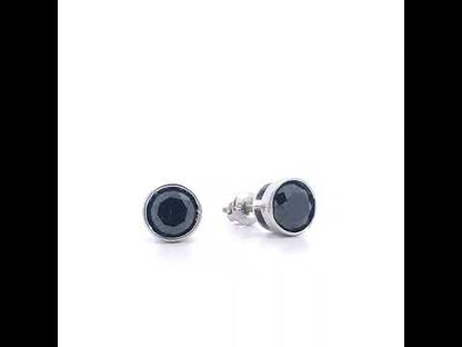 Rotating video showing the jewelry item