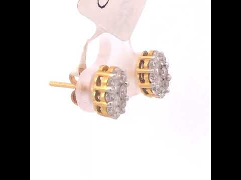 Rotating video showing the jewelry item