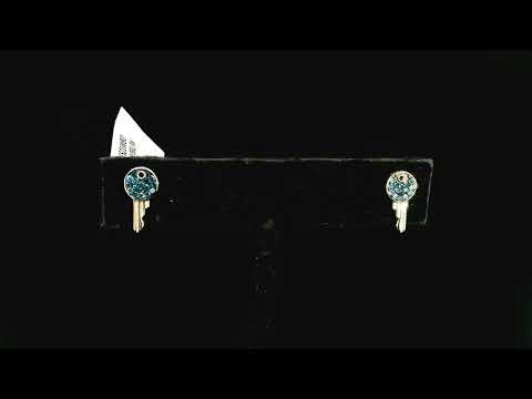 Rotating video showing the jewelry item