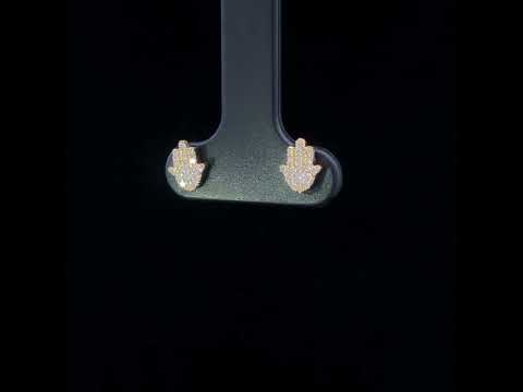 Rotating video showing the jewelry item