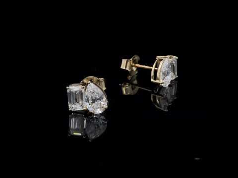 Rotating video showing the jewelry item