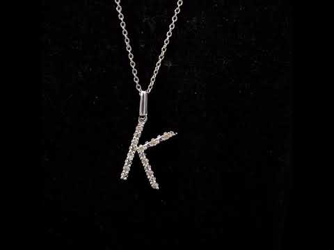 Rotating video showing the jewelry item