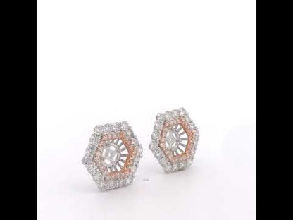 Rotating video showing the jewelry item