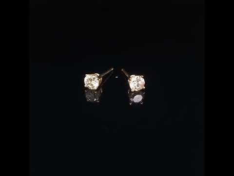 Rotating video showing the jewelry item