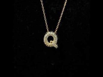 Rotating video showing the jewelry item