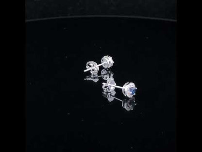 Rotating video showing the jewelry item