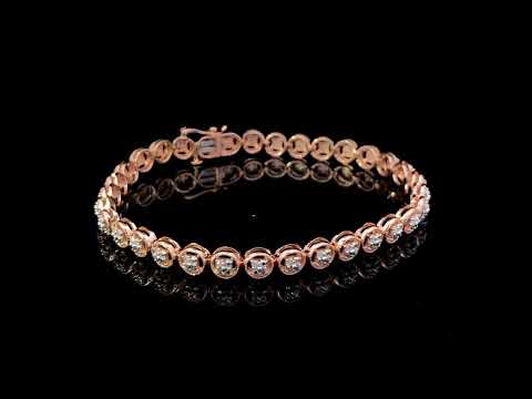 Rotating video showing the jewelry item